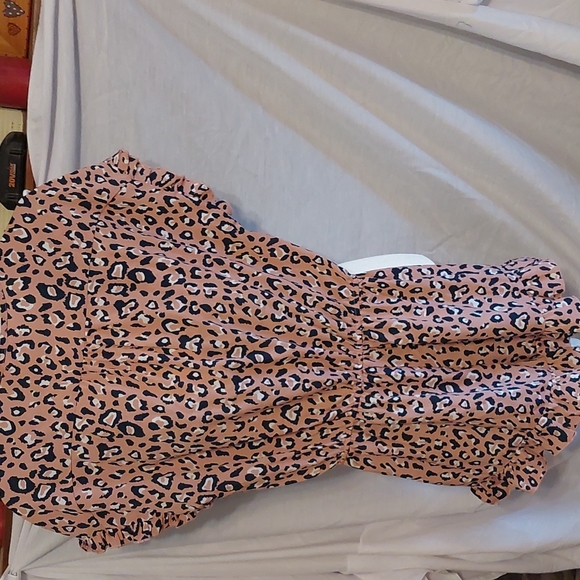 Romper - Picture 2 of 3